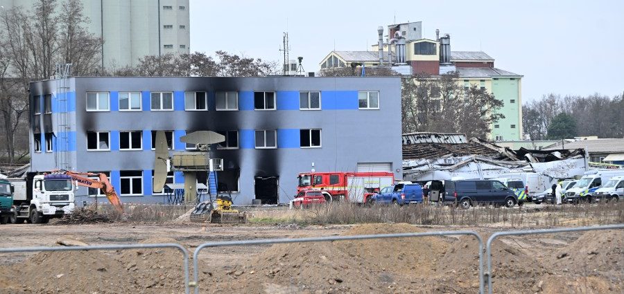 czech-police-arrest-3-over-arson-at-drone-warehouse-supplying-ukraine