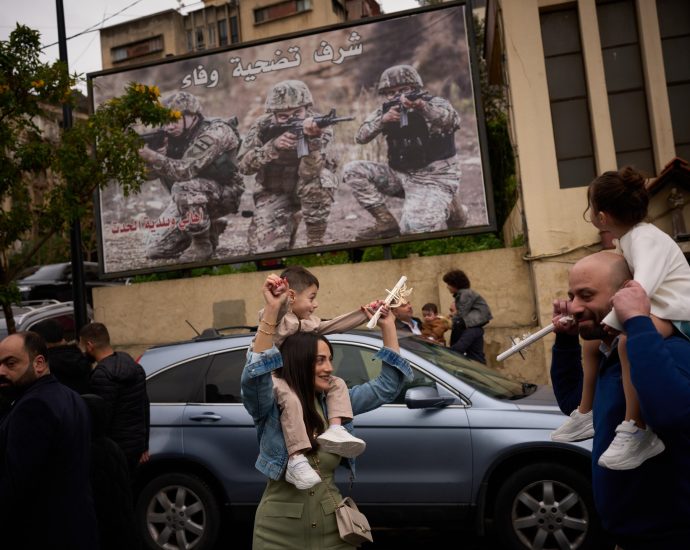 lebanon’s-catholics-observe-palm-sunday-under-looming-threat-of-war