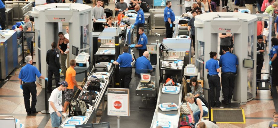 chaos-continues:-tsa-callouts-reach-record-numbers-as-over-500-officers-quit