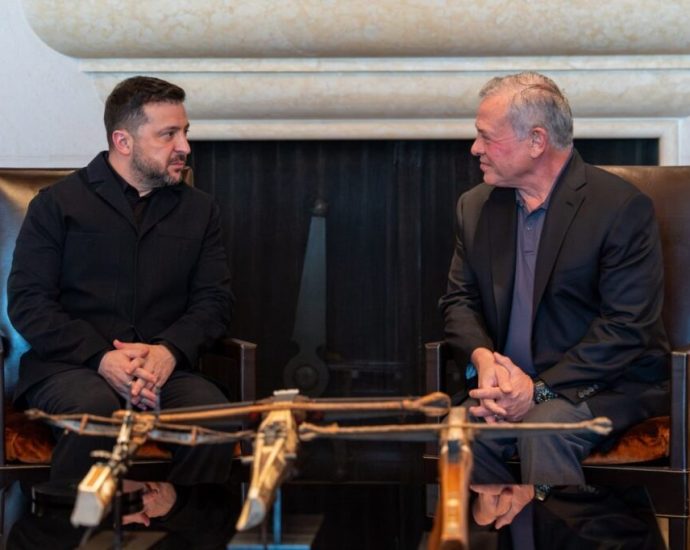 zelenskyy-meets-jordan’s-king-to-discuss-security-partnership-–-the-same-shaheds-that-hit-kyiv-are-now-hitting-amman’s-neighbors