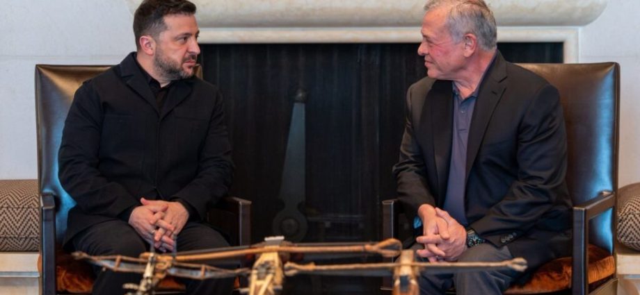 zelenskyy-meets-jordan’s-king-to-discuss-security-partnership-–-the-same-shaheds-that-hit-kyiv-are-now-hitting-amman’s-neighbors