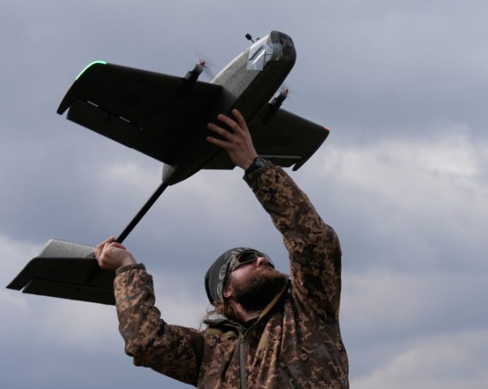 ukrainians-chide-german-defense-boss-for-jibes-about-‘lego’-drones-made-by-‘housewives’