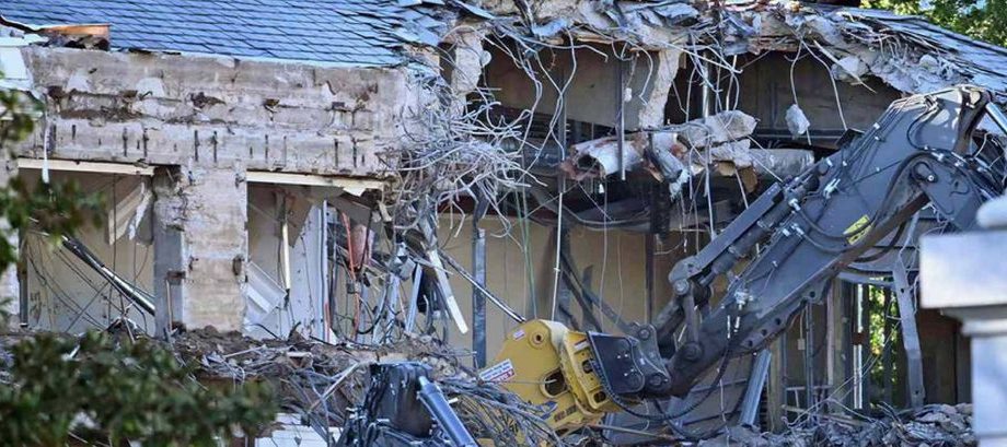 staircase-to-nowhere:-maga’s-crowning-achievement