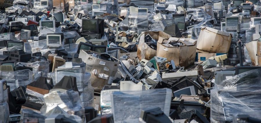 here’s-how-to-recycle-those-old-laptops,-iphones-and-earbuds-lying-around