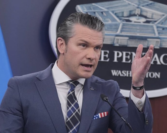 judge-questions-pentagon’s-latest-press-restrictions:-‘how-weird-is-that?’