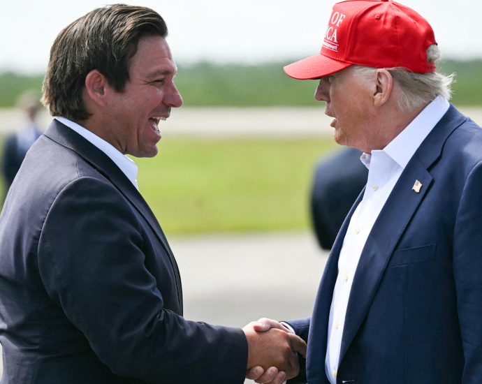 florida-renames-palm-beach-airport-for-traitor-47
