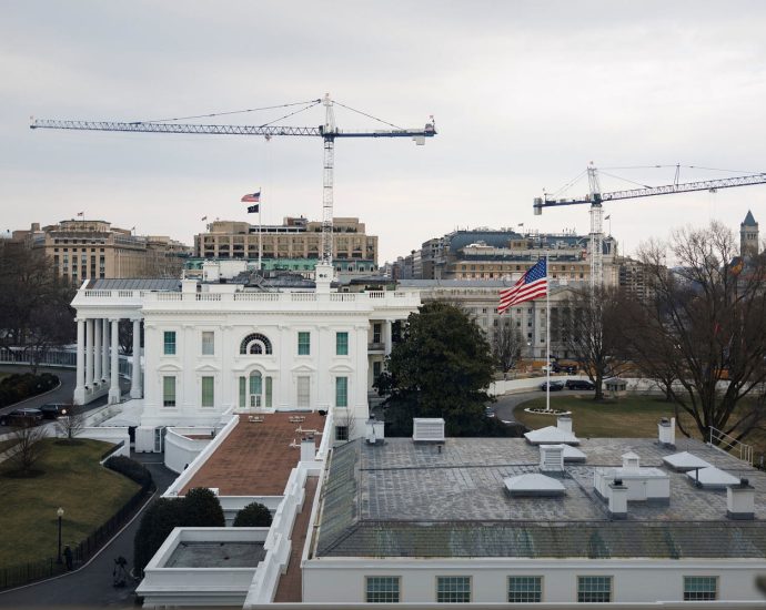federal-judge-temporarily-blocks-construction-of-the-traitor’s-white-house-ballroom