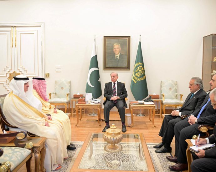 how-pakistan-positioned-itself-at-the-center-of-global-crisis-management