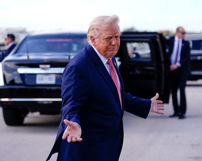 maga-furious-as-the-traitor-restores-planned-parenthood-funding