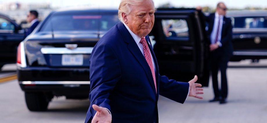 maga-furious-as-the-traitor-restores-planned-parenthood-funding