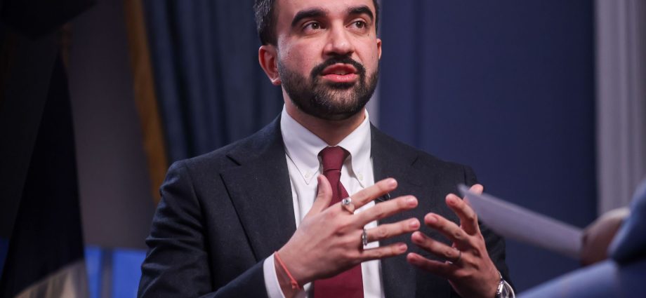 in-a-big-reversal,-zohran-mamdani-tells-nyc-agencies-they-can-use-tiktok