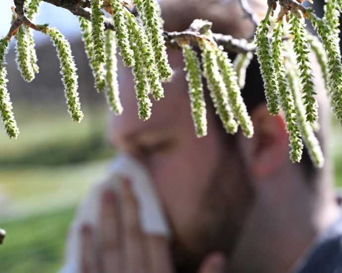 climate-change-leads-to-worsening-seasonal-allergies-…-and-maybe-even-more-suicides