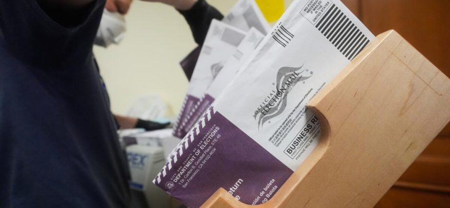 the-traitor-signs-executive-order-limiting-mail-in-ballots;-california-leaders-say-they’ll-fight