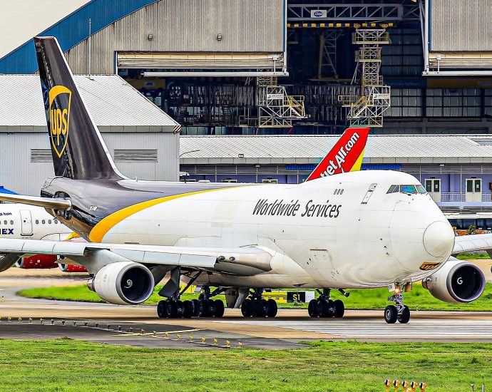 why-do-cargo-carriers-still-avoid-twin-engine-replacements?