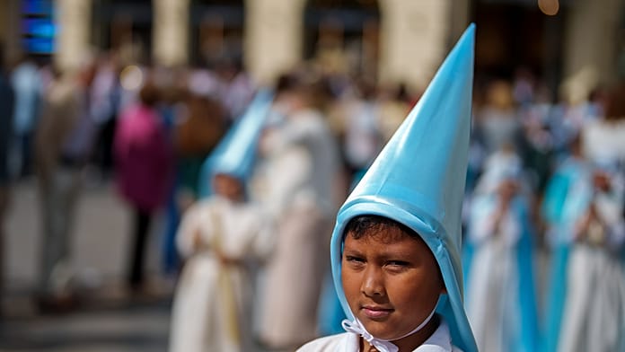 traditional-easter-‘monas’-get-a-contemporary-makeover-in-barcelona