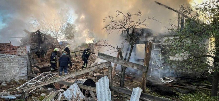 breaking:-russia-attacks-ukrainian-regions-bordering-poland-and-hungary