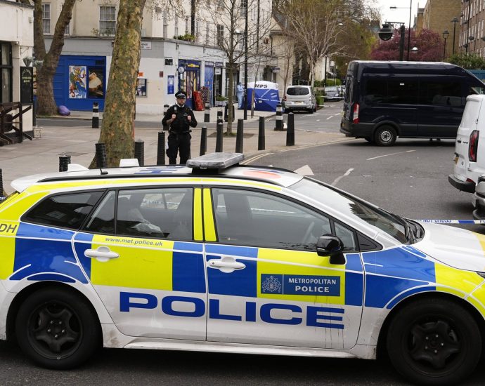 britain-rolls-back-controversial-tracking-of-legal-social-media-posts