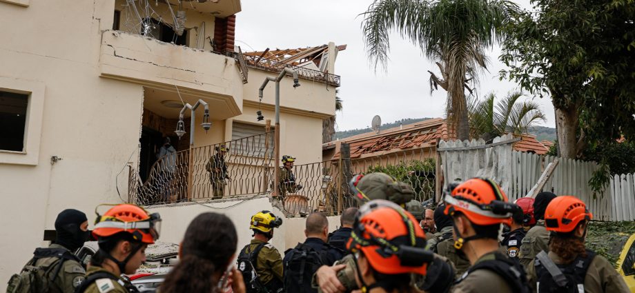 central-israel-hit-by-one-of-iran’s-largest-missile-barrages-in-weeks