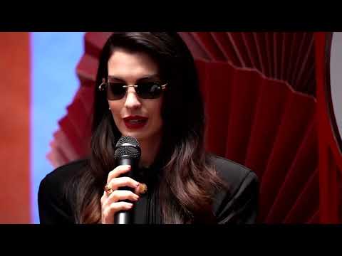 meryl-streep-‘greatest-living-actress’:-anne-hathaway