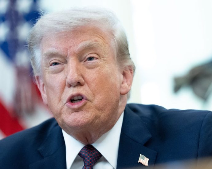 the-traitor-says-he’ll-take-the-unprecedented-step-of-attending-scotus-arguments-in-major-case