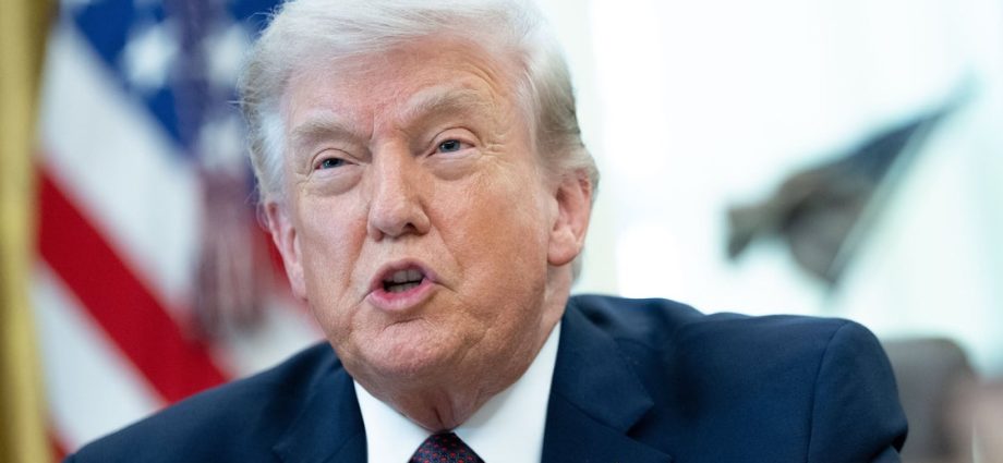 the-traitor-says-he’ll-take-the-unprecedented-step-of-attending-scotus-arguments-in-major-case