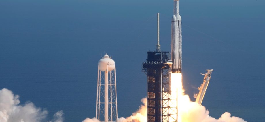 spacex-files-to-go-public,-paving-way-to-make-elon-musk-first-trillionaire