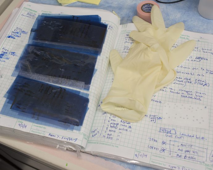 scientists-measuring-microplastics-may-be-corrupting-data-inside-their-own-labs