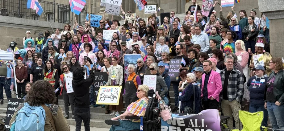 idaho-passes-one-of-nation’s-harshest-anti-trans-bathroom-laws