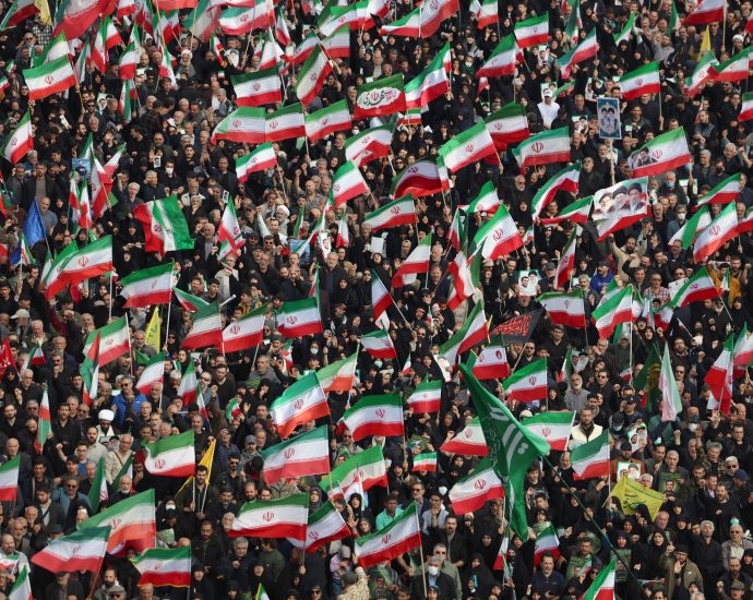 mourners-vow-resistance-as-iran-marks-islamic-republic’s-47th-anniversary