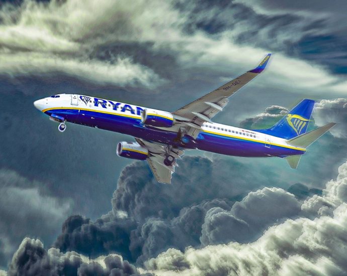 uk-‘most-vulnerable’-to-fuel-shortages-as-ryanair-boss-warns-of-summer-cancellations