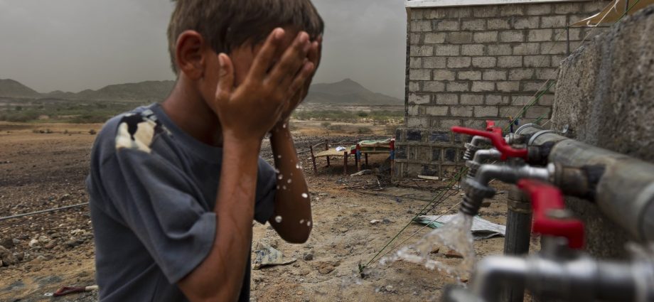 nearly-1,200-children-killed-or-injured-in-yemen-despite-truce:-ngo