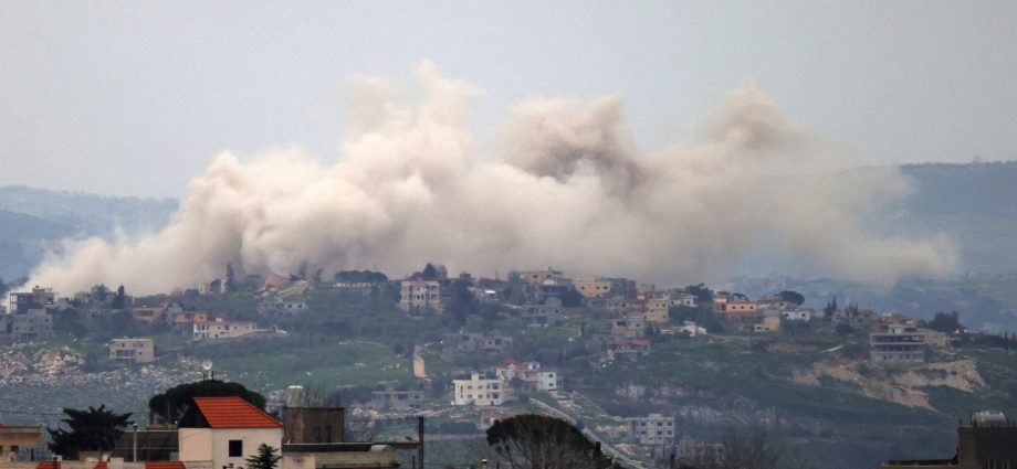 israeli-strikes-kill-7-in-southern-lebanon,-hezbollah-targets-ground-troops