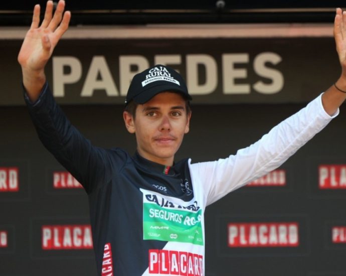 spanish-cyclist-guardeno-airlifted-to-intensive-care-after-training-crash