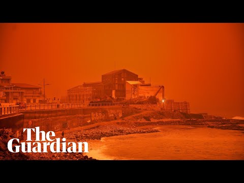 crete-skies-turn-eerie-orange-after-sahara-dust-storm