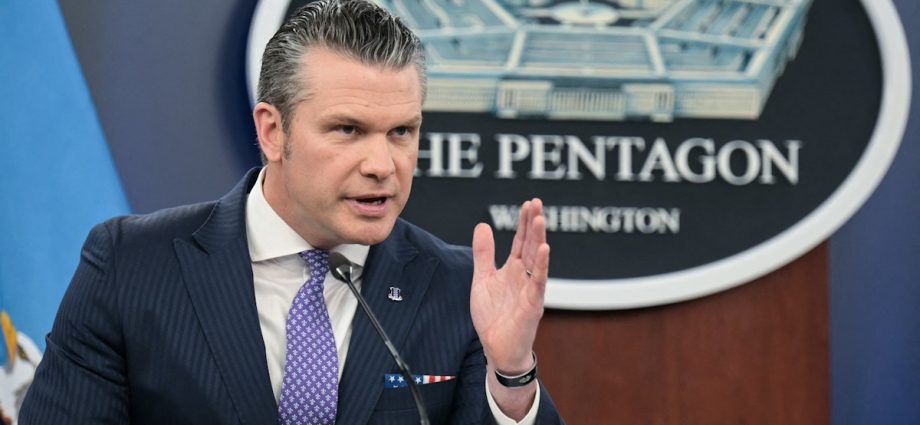 pete-hegseth-ousts-top-general-in-middle-of-iran-war