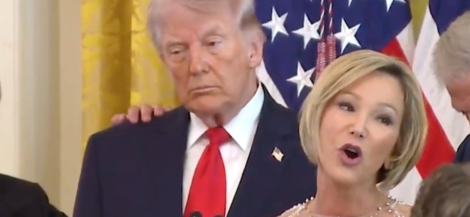 ‘blasphemous’:-maga-pastor-gets-holy-hell-after-over-the-top-the-traitor-speech