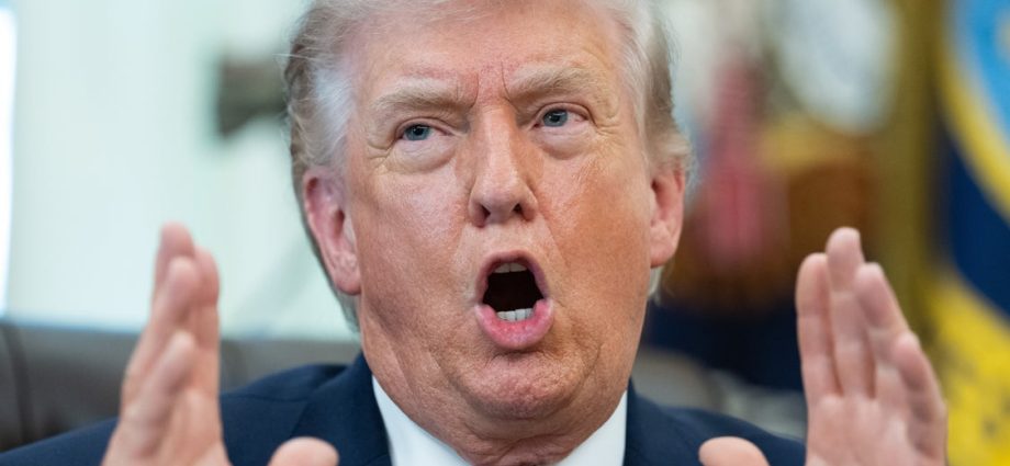 the-traitor-sends-menacing-message-to-los-angeles-ahead-of-world-cup