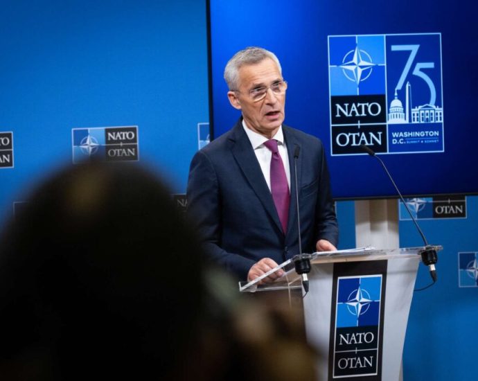 stoltenberg-proposed-discussing-nato-troop-limits-with-russia-—-without-baltic-backing