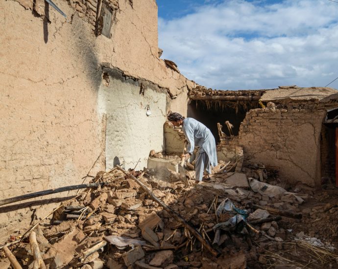 afghanistan-earthquake-kills-eight-members-of-same-family