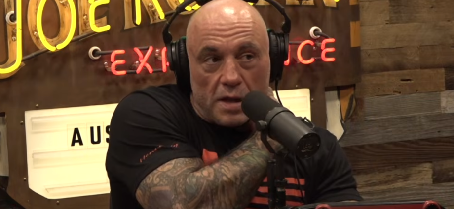 ‘i’m-confused’:-maga-friendly-podcast-bros-‘can’t-believe’-we’re-at-war-with-iran