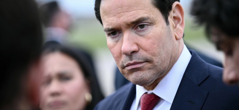 us-revokes-green-cards-from-relatives-of-slain-iranian-general qasem-soleimani