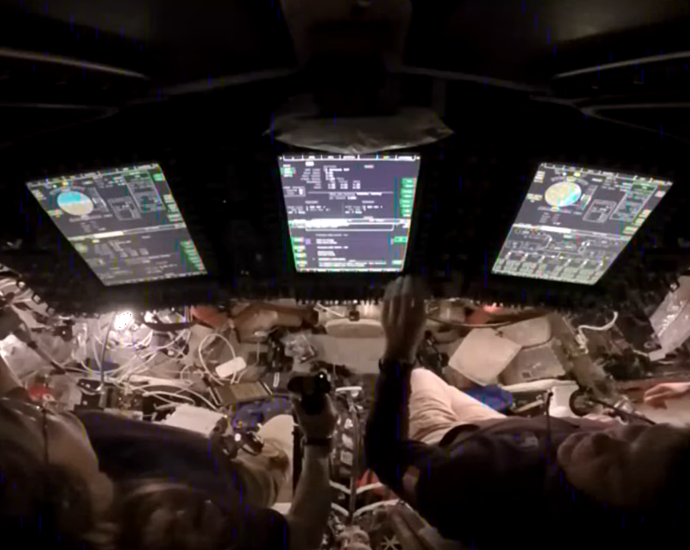 artemis-ii-flight-day 4: crew-completes-manual-piloting demonstration 