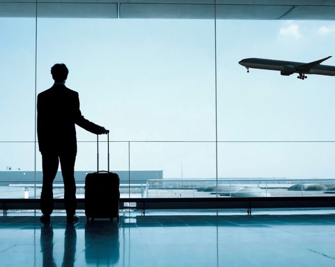 “specific-challenges”:-new-study-uncovers-in-flight-dangers-&-risks-for-elderly-passengers