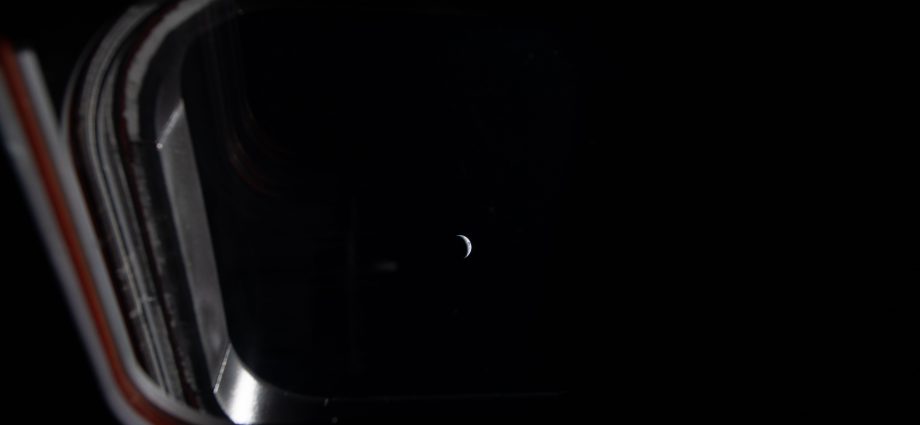 artemis-ii-flight-day 5: crew-demos suits,-readies-for lunar-flyby 