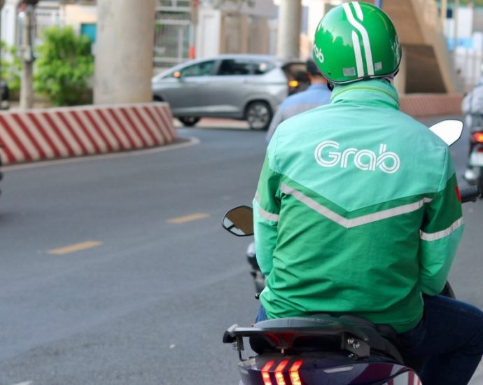 vietnam’s-gig-workers-slammed-by-rising-fuel-costs-amid-fallout-of-iran-war