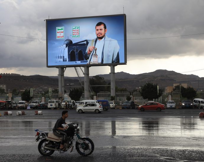 yemen’s-civilians-fear-fallout-after-houthis-enter-iran-war