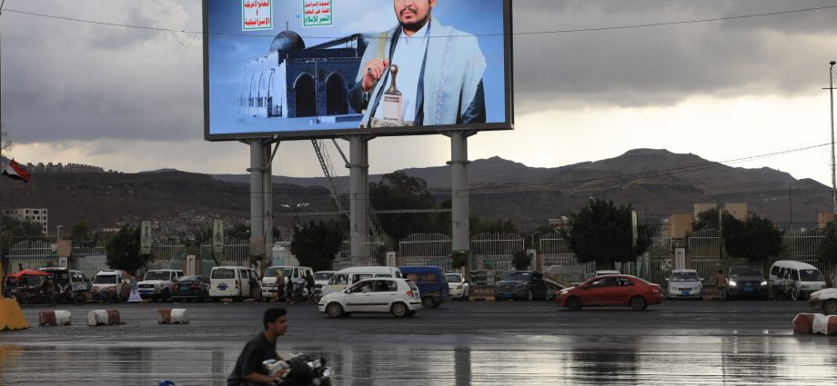 yemen’s-civilians-fear-fallout-after-houthis-enter-iran-war