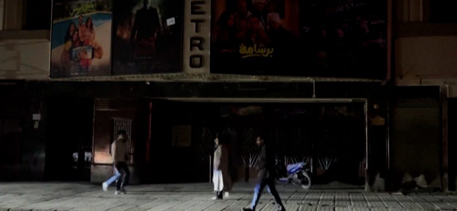 cairo-faces-darker-nights-as-global-energy-prices-continue-to-soar