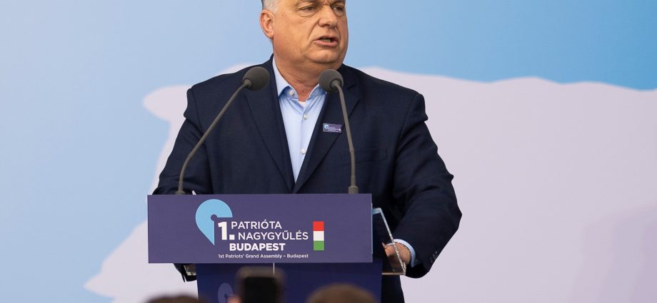 vance-heads-to-budapest-to-shore-up-orban’s-support-before-sunday-vote