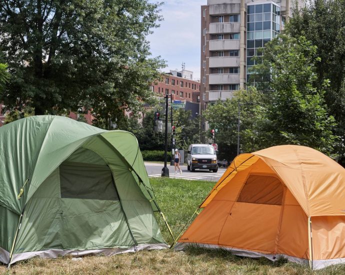 more-states-move-to-let-residents-sue-their-cities-for-failing-to-clear-homeless